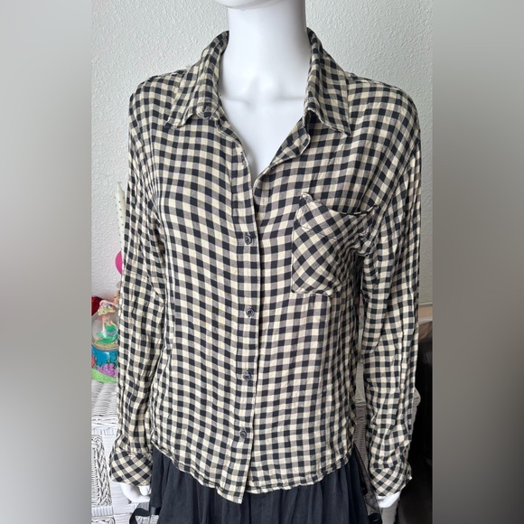 We Wore What Oversized checkered print shirt in black & beige colors Size XXS - Picture 1 of 8